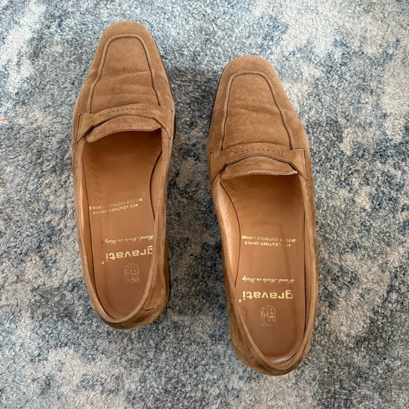 Gravati Women’s Tan Loafers made in Italy - Picture 1 of 7